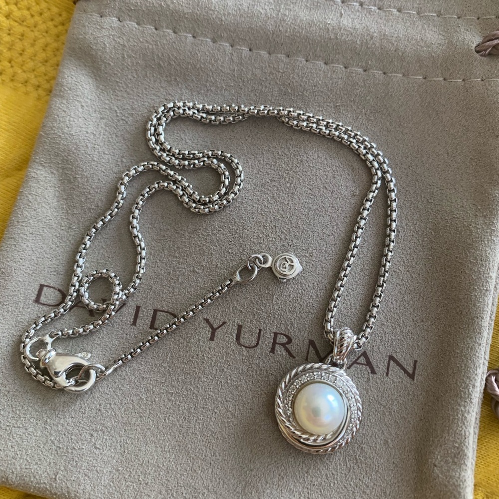 David Yurman Crossover Pearl Pendant Necklace